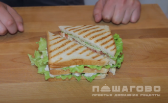 Фото приготовления рецепта: Сэндвич с куриной грудкой на работу - шаг 13