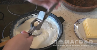 Фото приготовления рецепта: Цветная капуста под соусом бешамель - шаг 6