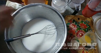 Фото приготовления рецепта: Сладкие пирожки с калиной - шаг 1