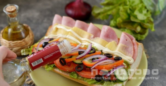 Фото приготовления рецепта: Сэндвич как в Subway - шаг 9
