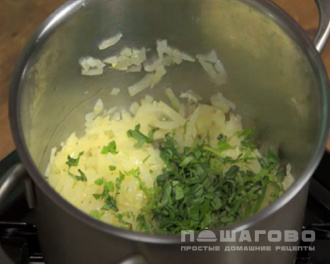 Фото приготовления рецепта: Суп томатный - шаг 2