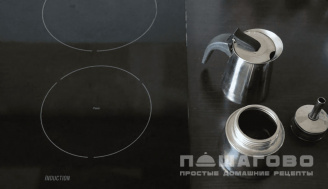 Фото приготовления рецепта: Кофе в гейзерной кофеварке - шаг 1
