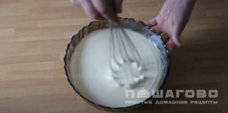 Фото приготовления рецепта: Начинка для блинов - ветчина с сыром - шаг 4