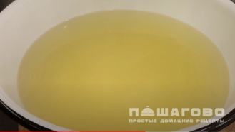 Фото приготовления рецепта: Бульон рыбный - шаг 8