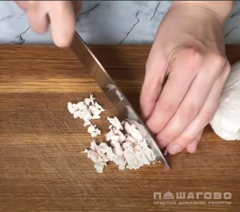 Фото приготовления рецепта: Рулет из лаваша с курицей - шаг 1