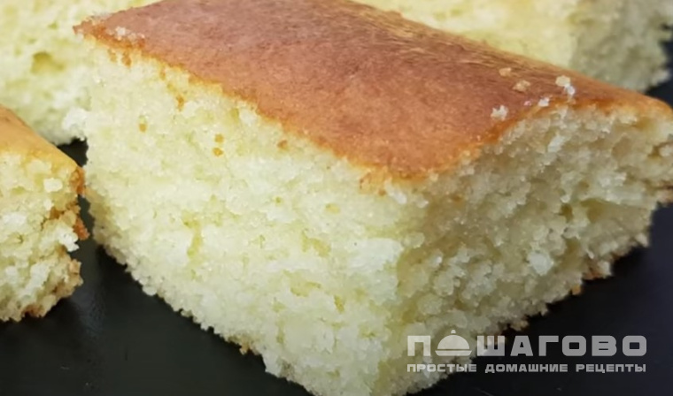 Пышный манник на кефире и сметане в духовке