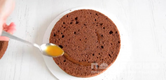 Фото приготовления рецепта: Венский шоколадный торт «Захерторте» - шаг 10