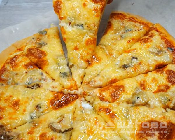 Пицца «Четыре сыра» с итальянскими специями рецепт – Итальянская кухня: Паста и пицца. «Еда»