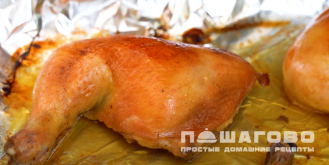 Фото приготовления рецепта: Куриные окорочка в духовке  - шаг 12