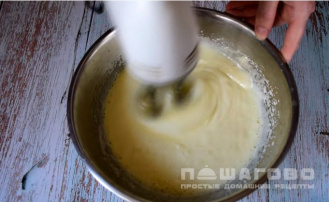 Фото приготовления рецепта: Красивый кекс в силиконовой форме - шаг 2