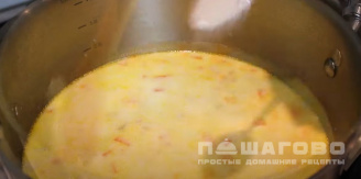 Фото приготовления рецепта: Сырный суп-пюре - шаг 5