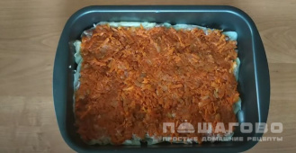Фото приготовления рецепта: Капустная лазанья с фаршем и томатной пастой - шаг 10