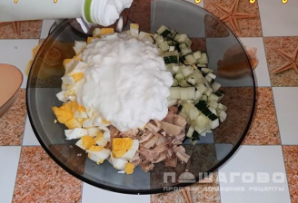 Фото приготовления рецепта: Окрошка без картошки - шаг 2