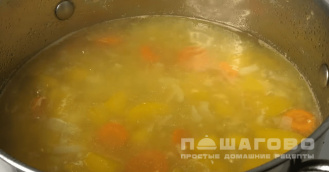 Фото приготовления рецепта: Суп с тыквой и картофелем - шаг 3