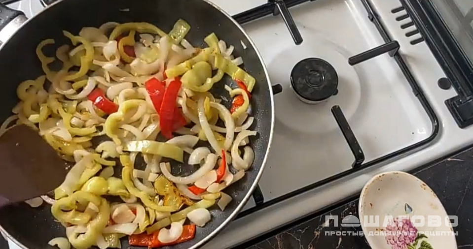 Фото приготовления рецепта: Курица по-китайски с овощами - шаг 8