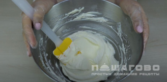 Фото приготовления рецепта: Творожный крем для бисквита - шаг 6