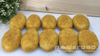 Фото приготовления рецепта: Картофельные зразы с грибами - шаг 6