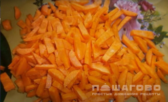 Фото приготовления рецепта: Салат из цветной капусты на зиму - шаг 2