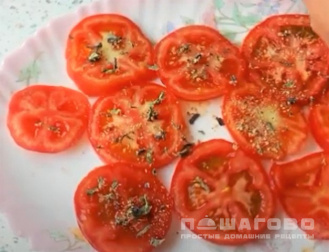 Фото приготовления рецепта: Жареные помидоры в сырном кляре - шаг 1