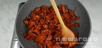 Фото приготовления рецепта: Свиные шкурки по-корейски - шаг 12
