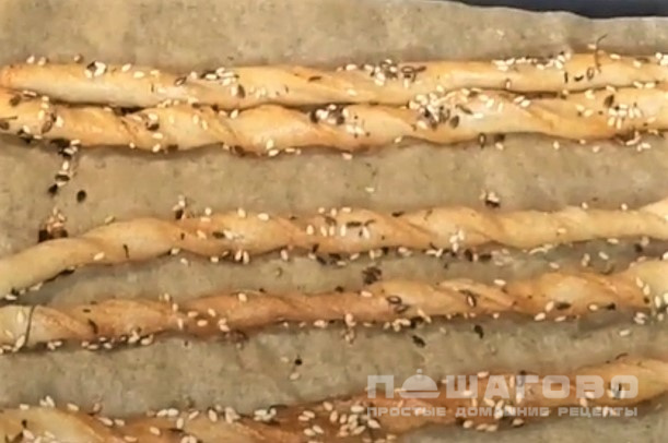 Цельнозерновые хлебные палочки с семенами льна