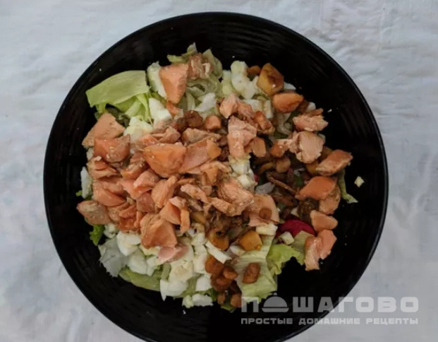 Теплый салат с морепродуктами
