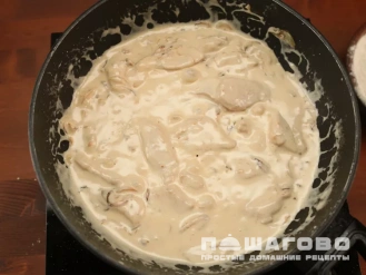 Фото приготовления рецепта: Белое рагу (фрикасе) - шаг 4