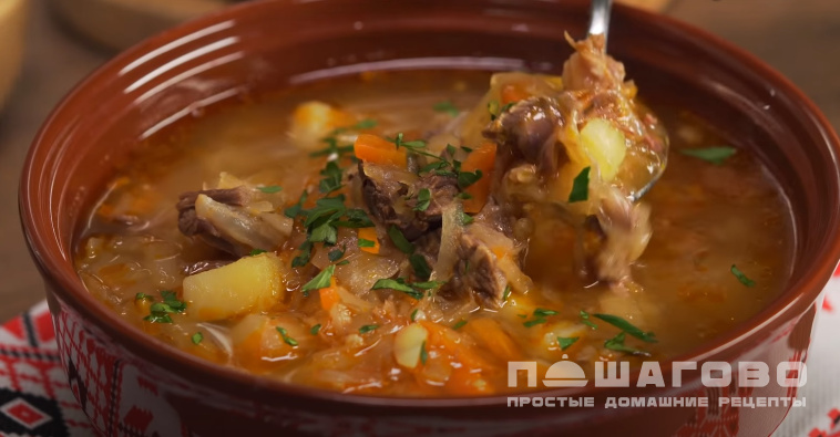Суп из квашеной капусты с мясом