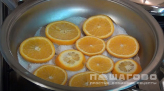 Фото приготовления рецепта: Карамелизированные апельсины - шаг 4