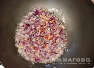 Фото приготовления рецепта: Лобио горячее из красной фасоли - шаг 4