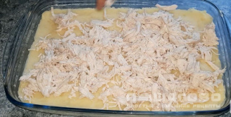 Фото приготовления рецепта: Жюльен с курицей, грибами и картошкой - шаг 5