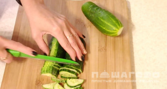 Фото приготовления рецепта: Грибной салат с кукурузой - шаг 1