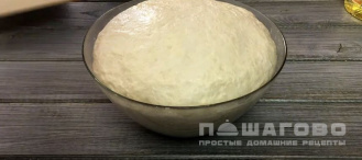 Фото приготовления рецепта: Пончики со сгущенкой - шаг 7